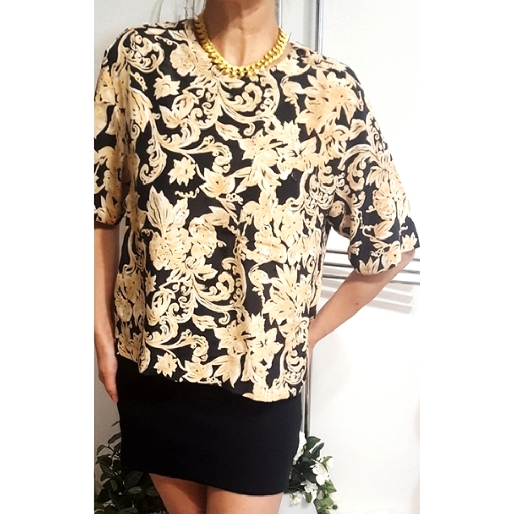 🔖VTG Laura & Jayme🔥Classic Half Sleeves Top